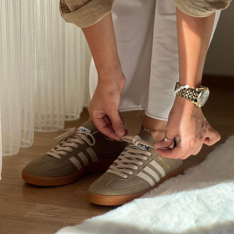 Adidas Spezial Bej